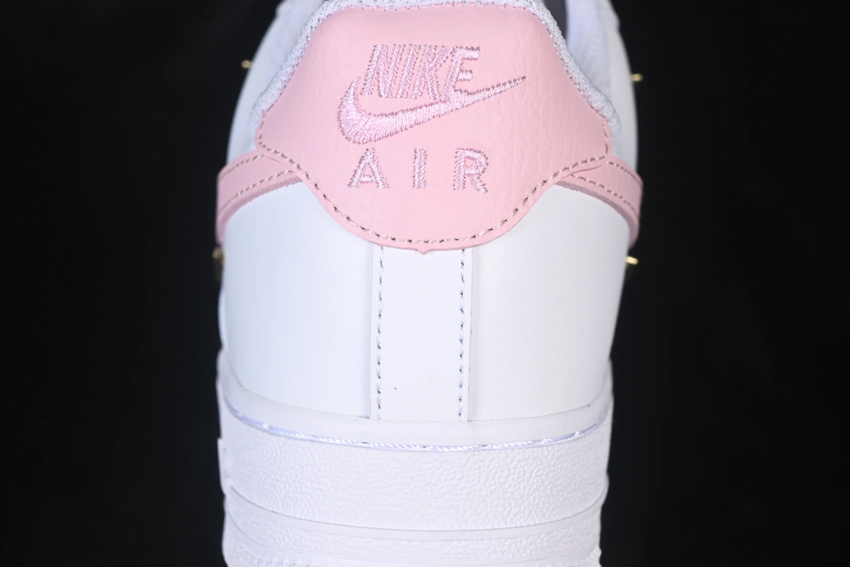 All categories Nk Air Force 1 Air Force series Nk Air Force 1 Low Air Force low-top Nike Air Force 1'07 Low Two-dimensional theme Air Force 1 low-top casual sneakers ZH0316-112
